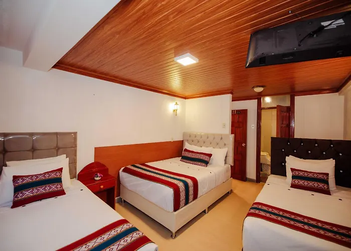 Humantay Hotel 3*